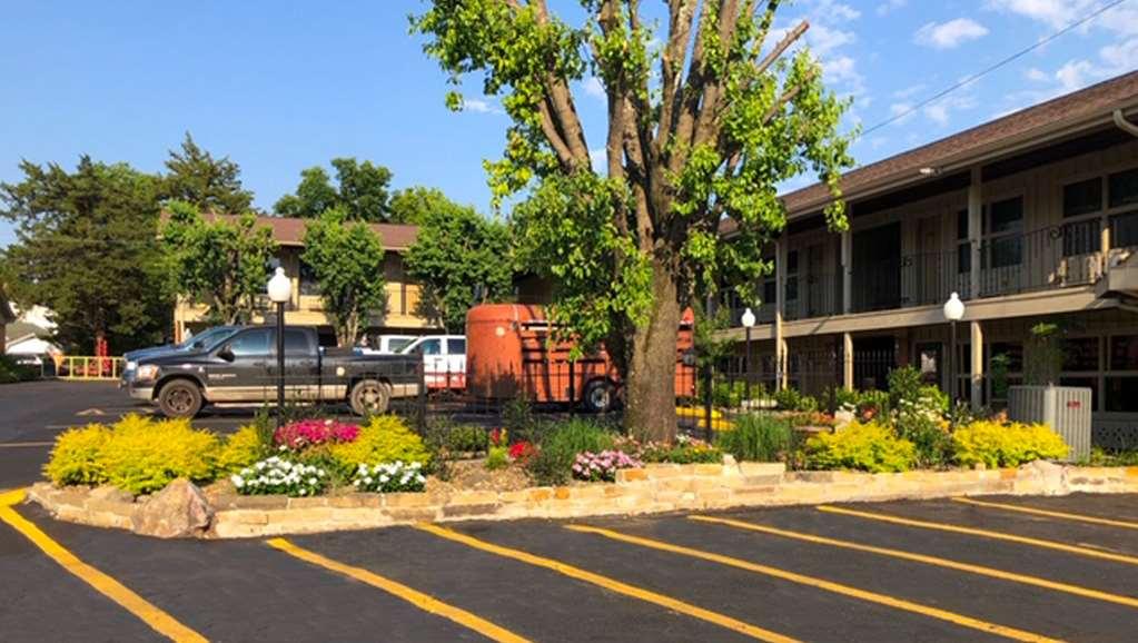 Charles Wesley Motor Lodge Downtown Broken Bow- Hochatown Eksteriør bilde